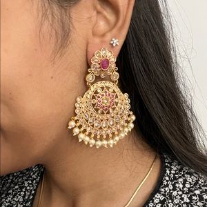 Perfect earrings.